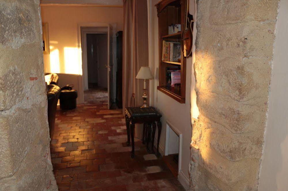 Bed and Breakfast Ancienne Ecole Cazaux-Villecomtal Exteriér fotografie